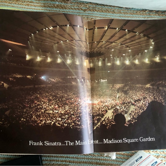 Vintage 40year Old FRANK SINATRA Collector Program - Picture 3 of 16